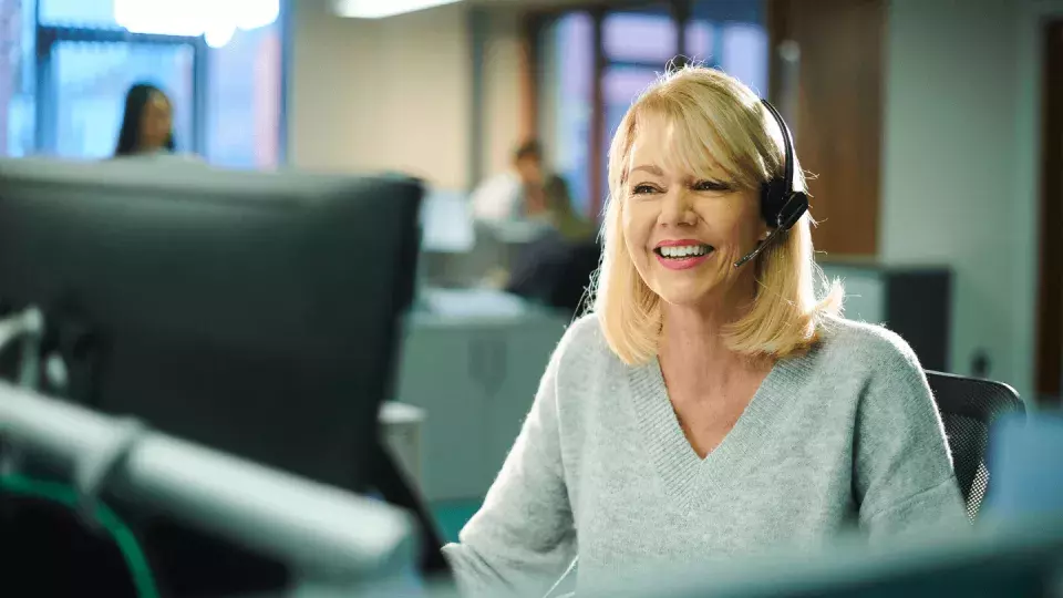 Customer Service feature image 1